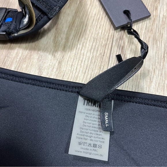 Triangl Bikini Blue Bikini Set size Small - Picture 5 of 5